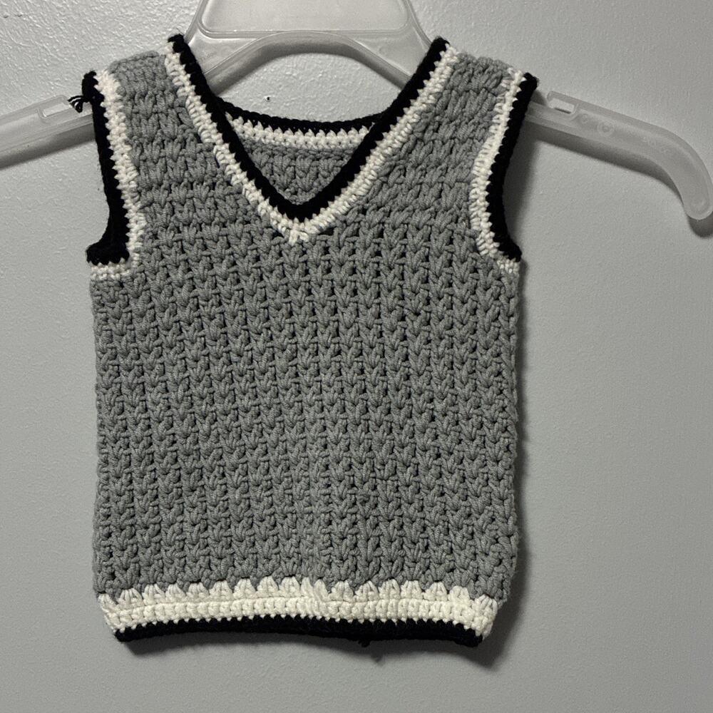 Handmade Crochet Sweater Vest Grey White Black Ribbed Unisex Kid Vintage Preppy